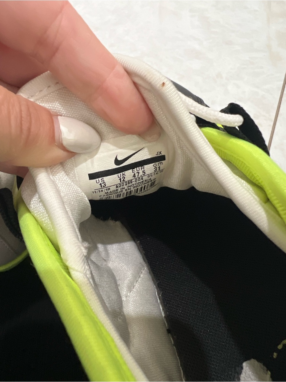 Nike Black Volt Zoom 2K Sneakers Size 13 US - Picture 7 of 7